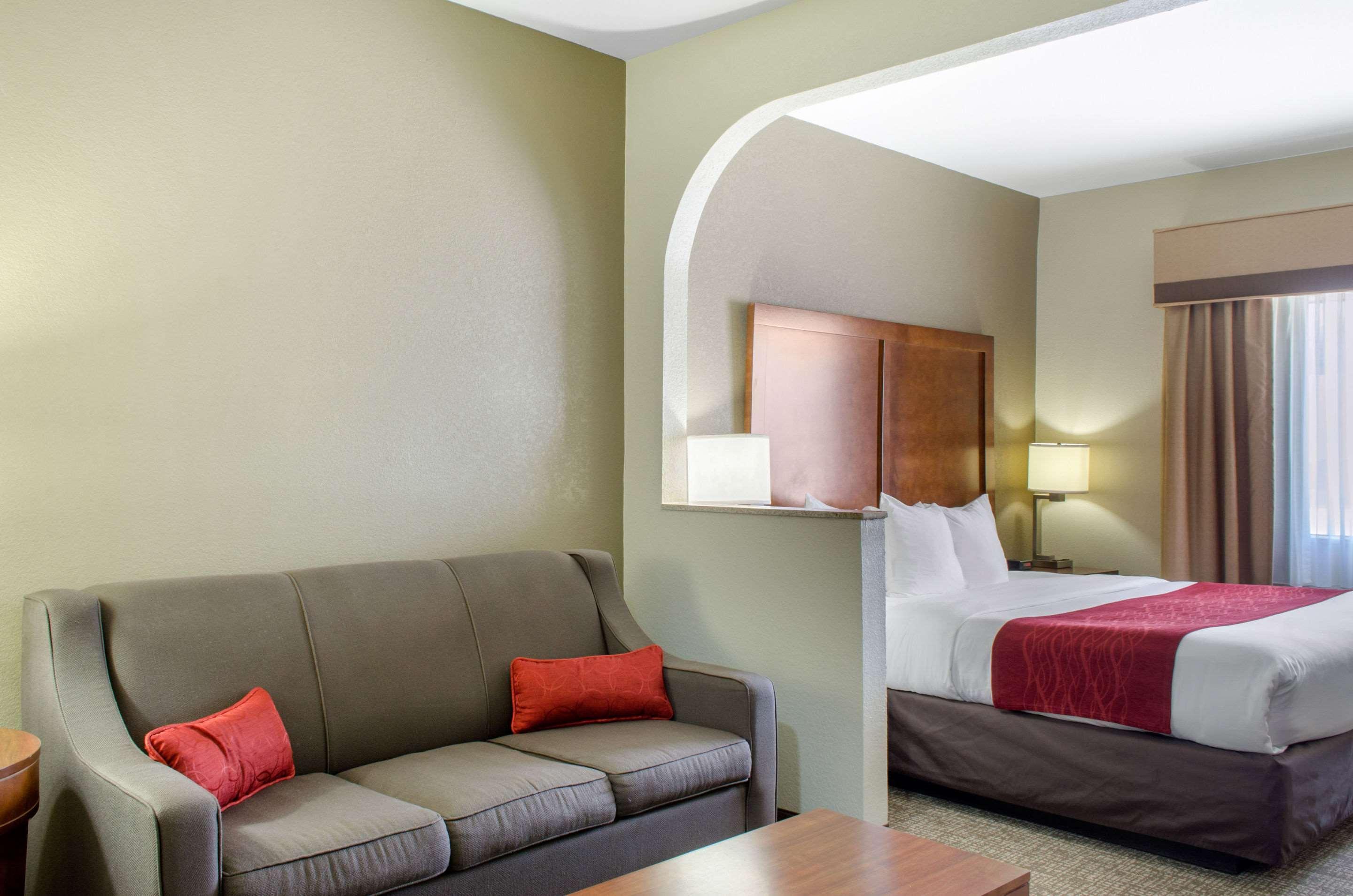 Comfort Inn & Suites Covington - Mandeville Екстер'єр фото