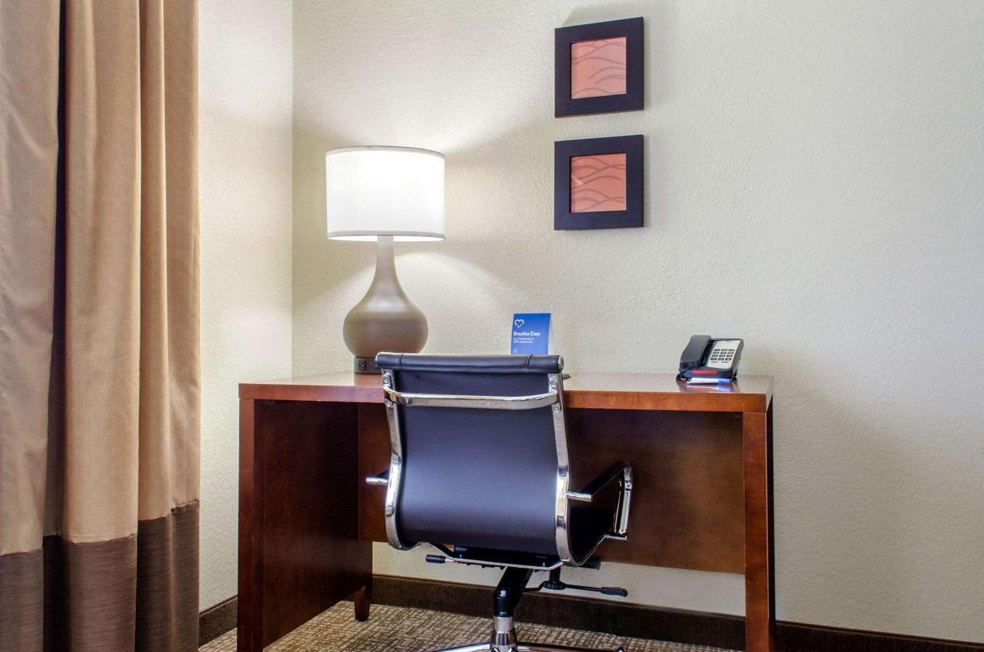 Comfort Inn & Suites Covington - Mandeville Екстер'єр фото