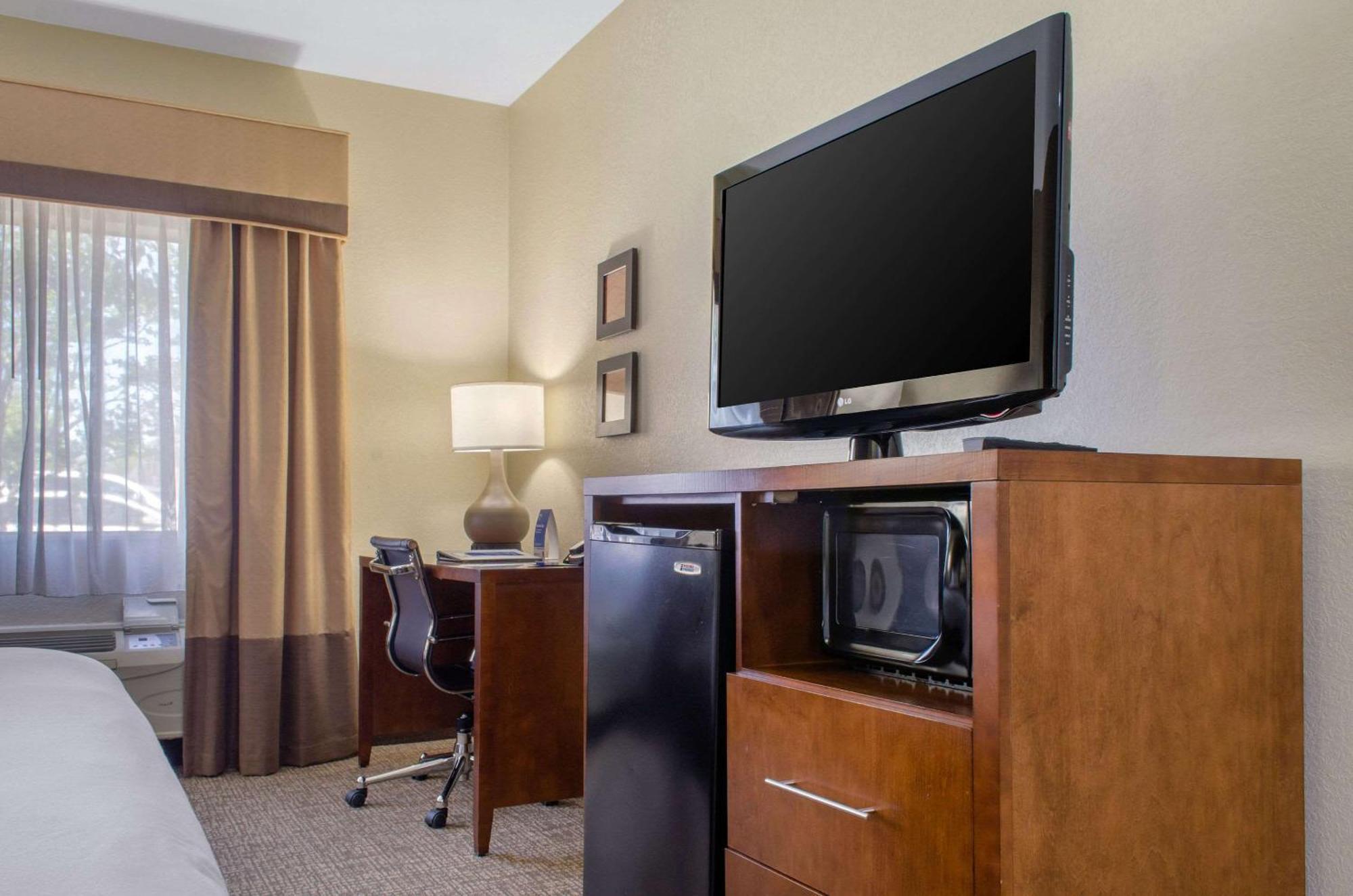 Comfort Inn & Suites Covington - Mandeville Екстер'єр фото