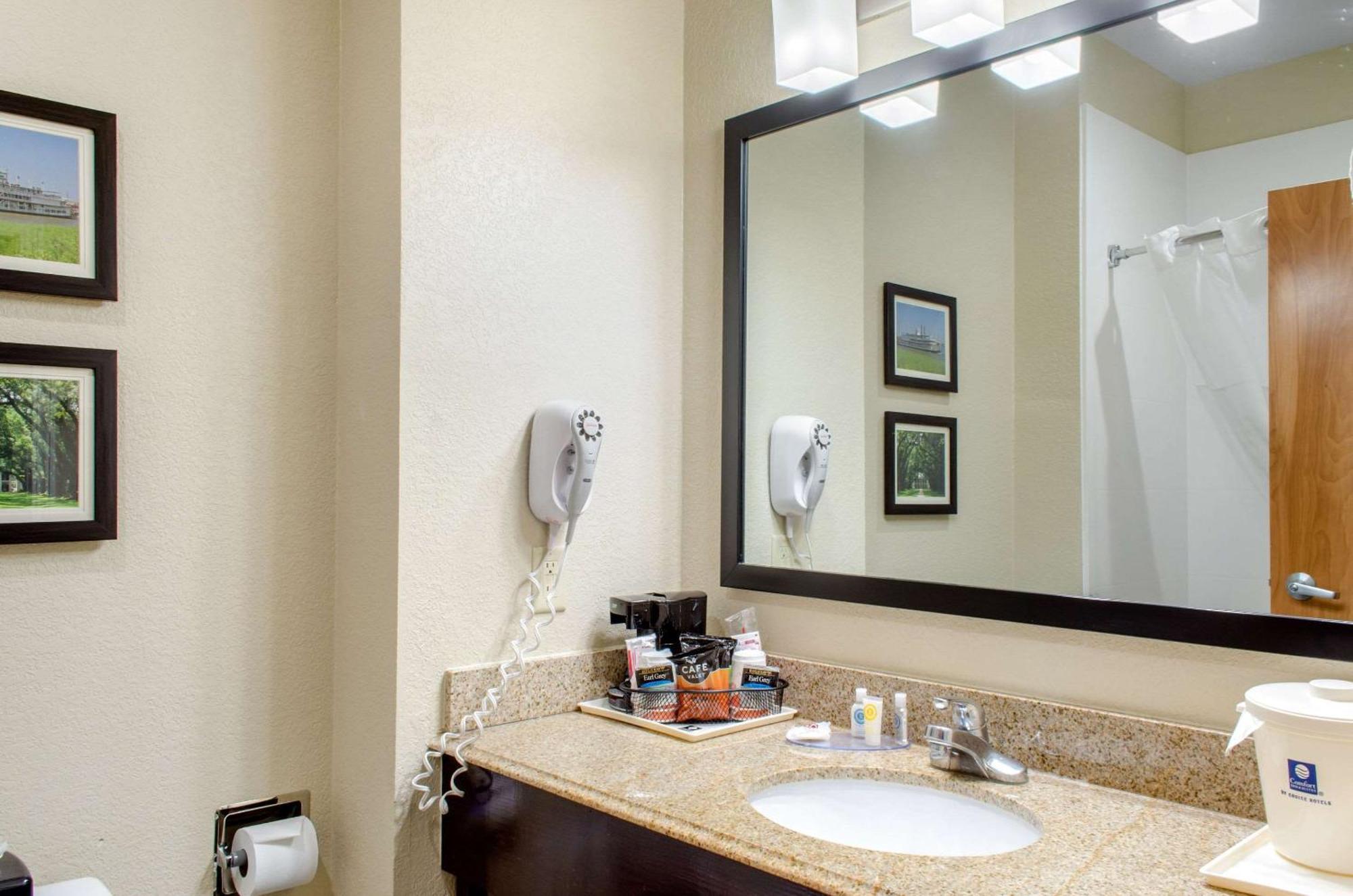 Comfort Inn & Suites Covington - Mandeville Екстер'єр фото