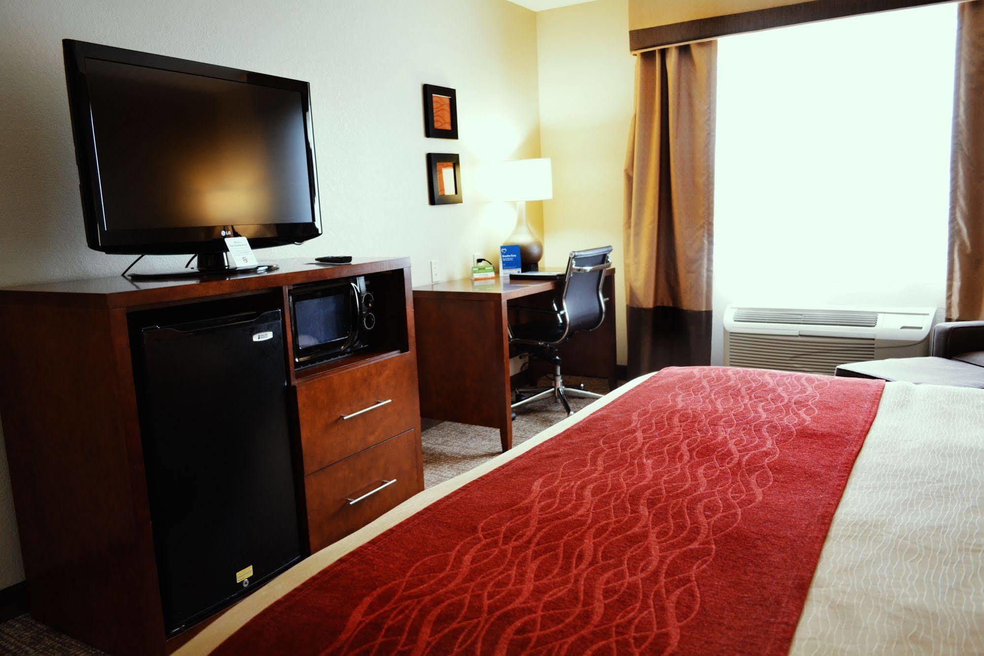 Comfort Inn & Suites Covington - Mandeville Екстер'єр фото